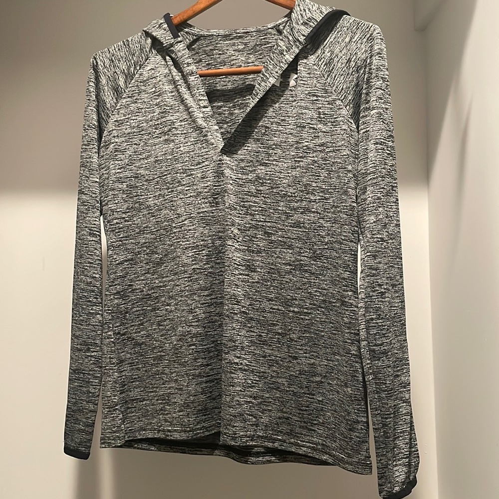 Under armor pullover
